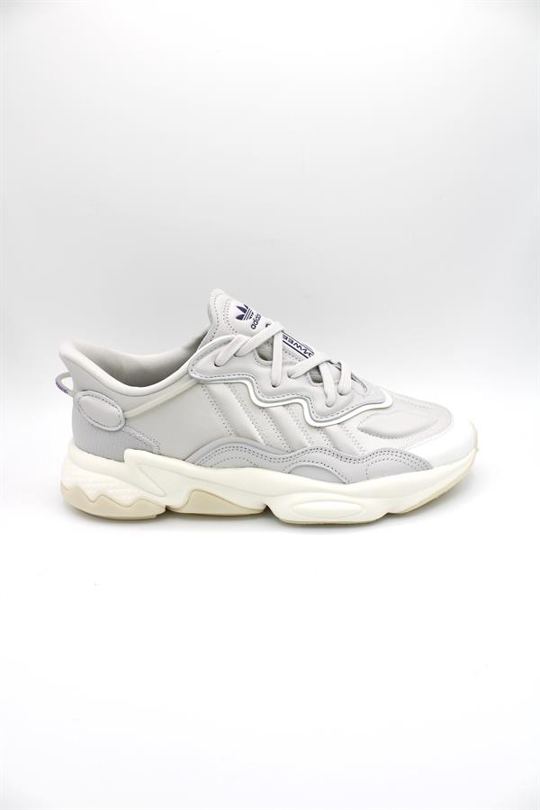 ADIDAS OZWEEGO