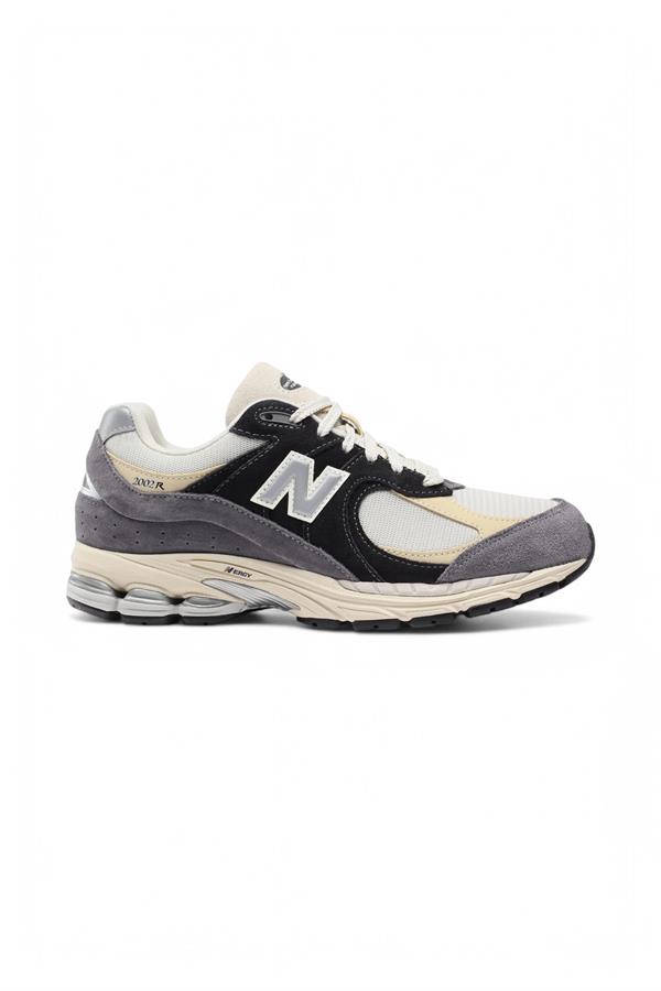 NEW BALANCE 2002RSH