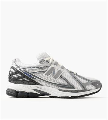 NEW BALANCE 190671F